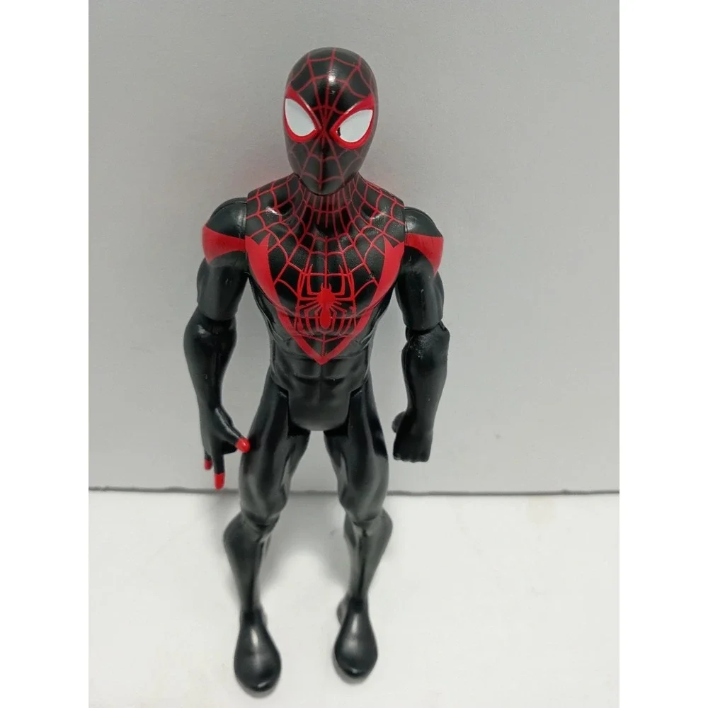Marvel Ultimate Spider-Man Titan Hero Miles Morales Figure Hasbro 2014